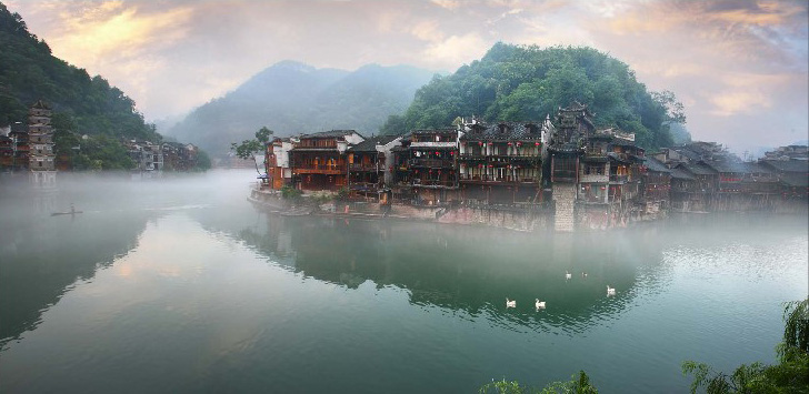一座古香古色的古鎮(zhèn)，湖南鳳凰古城