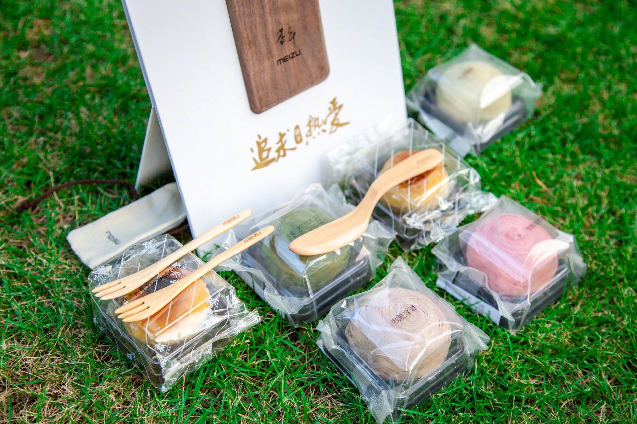 中秋月餅包裝設(shè)計(jì)，創(chuàng)意滿滿的包裝設(shè)計(jì)
