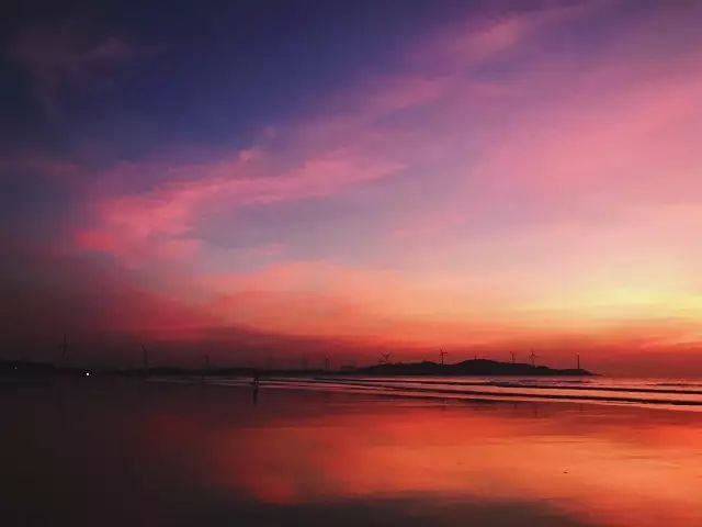 翡翠灣，在遼闊的海洋前做回?zé)o憂快樂的自我