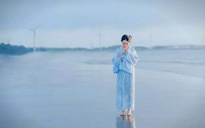翡翠灣，在遼闊的海洋前做回?zé)o憂快樂(lè)的自我