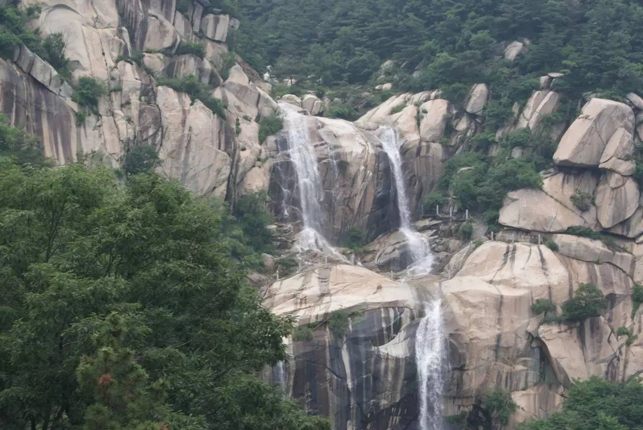 沂蒙山舍，呼吸大自然“臥聽松嘯 伴山而眠”