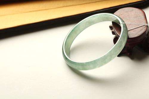 中國古代十大定情信物飾品，何以結(jié)恩情？