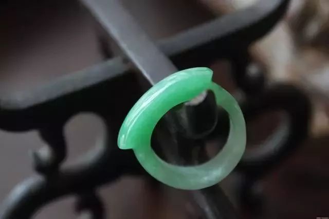 中國古代十大定情信物飾品，何以結(jié)恩情？