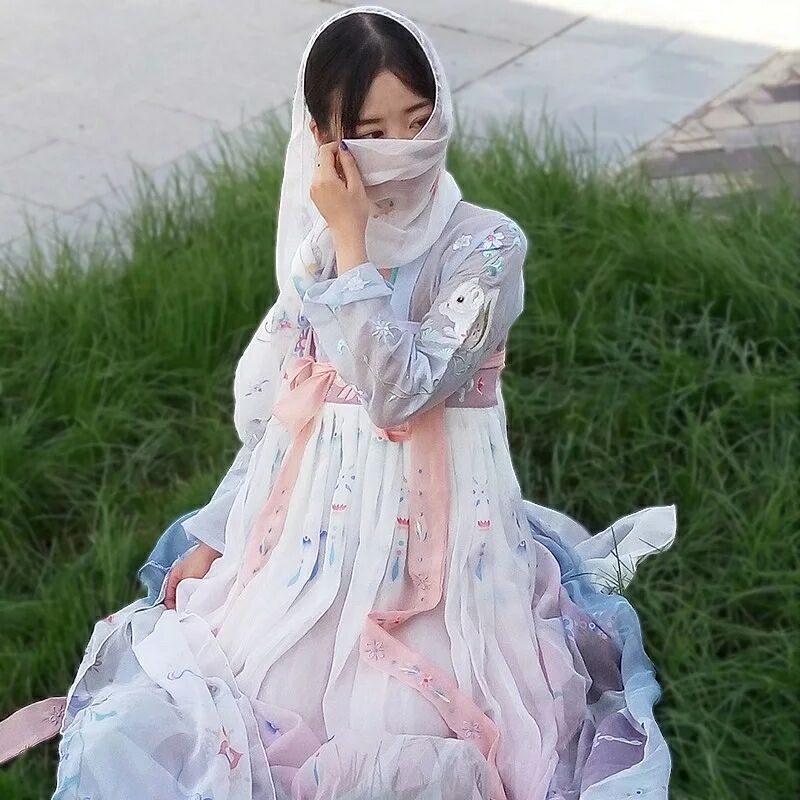 古風(fēng)優(yōu)美淡雅，仙氣縹緲漢服