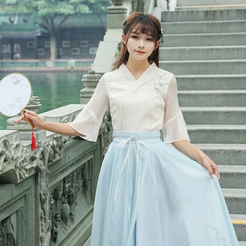 優(yōu)雅如詩，淡雅清新漢服圖片