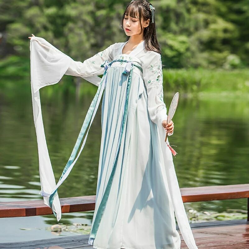 柔和素雅漢服，清新可人漢服圖片