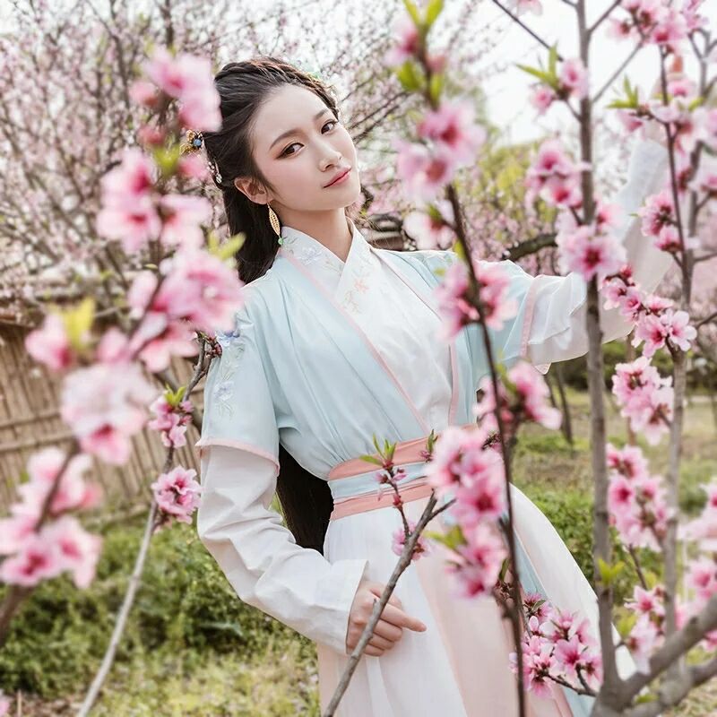 仙女縹緲漢服，且看韶華傾負(fù)