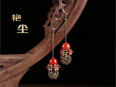 艷塵復(fù)古中國風(fēng)氣質(zhì)耳環(huán)，古風(fēng)紅色琉璃首飾