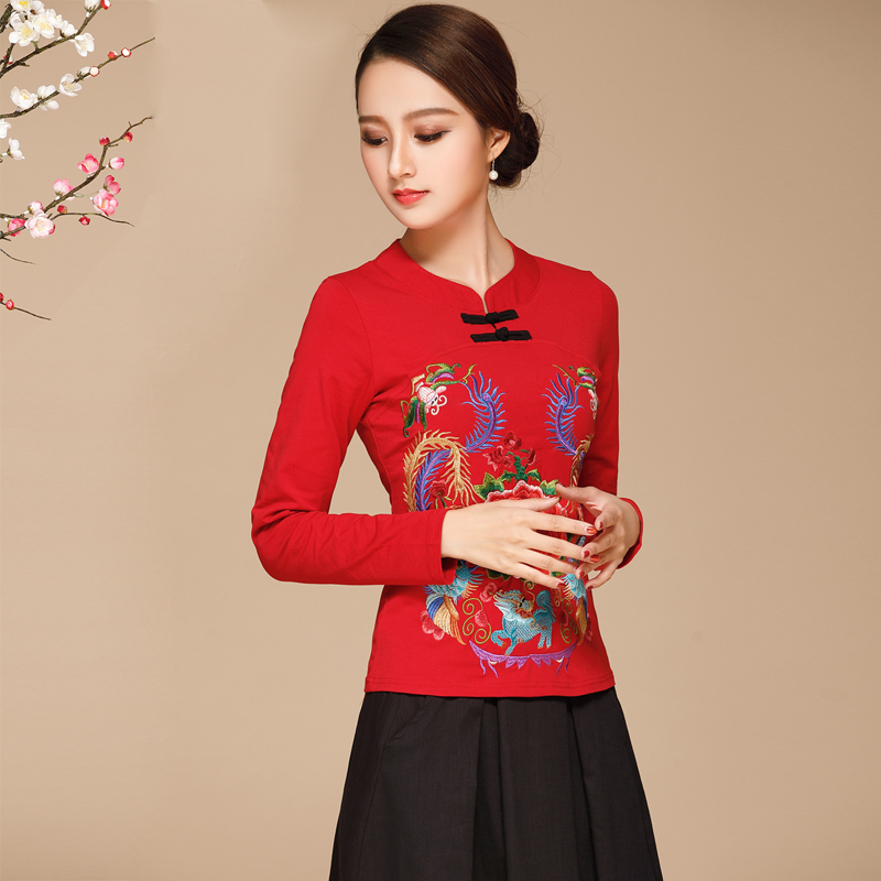 中國(guó)風(fēng)云南民族風(fēng)服裝，紅色刺繡上衣民族服裝