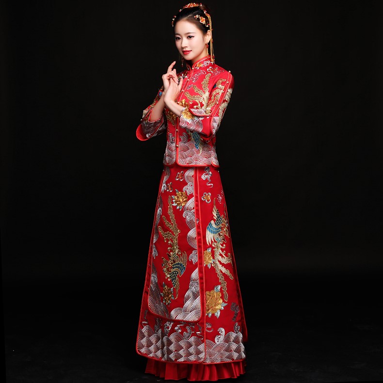 高貴華美中式禮服，秀禾龍鳳褂新娘禮服