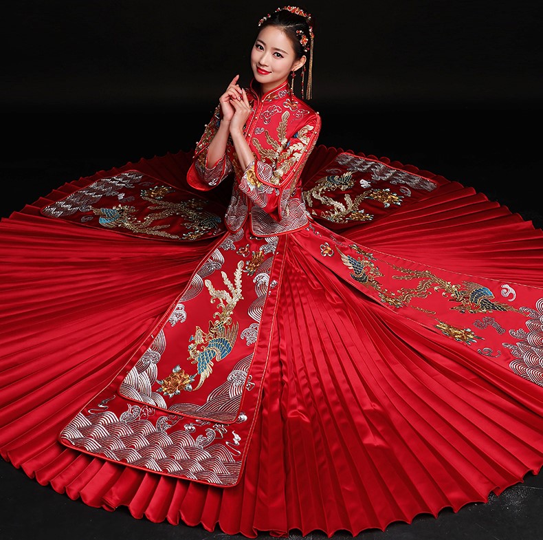 高貴華美中式禮服，秀禾龍鳳褂新娘禮服