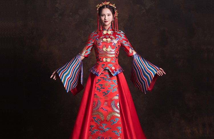 創(chuàng)意袖口新娘結(jié)婚禮服，奢華拖尾中式禮服