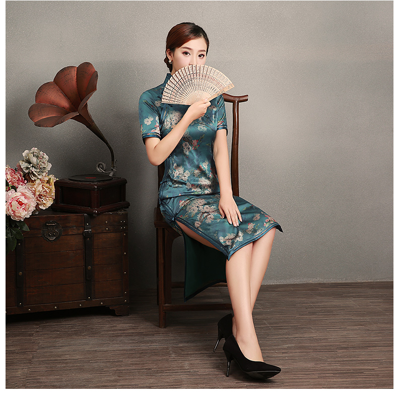 藍(lán)綠色玉梅短袖旗袍，蠶絲時(shí)尚旗袍裙