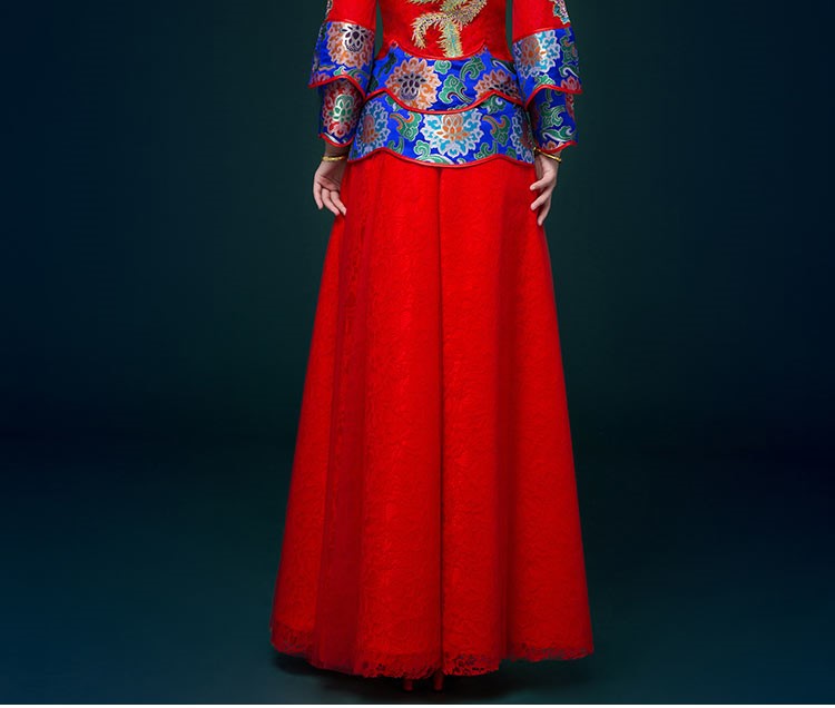 中國風(fēng)中式禮服，鳳凰刺繡新娘結(jié)婚禮服