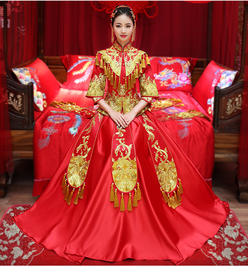 古韻悠揚(yáng)秀禾服中式禮服，奢華精致新娘禮服