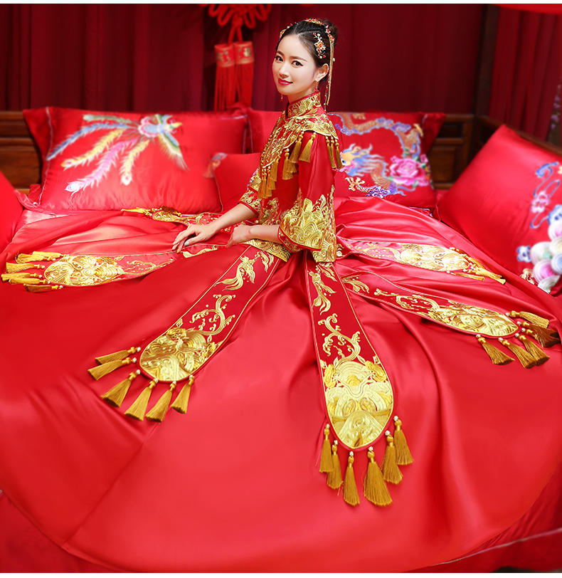 古韻悠揚(yáng)秀禾服中式禮服，奢華精致新娘禮服