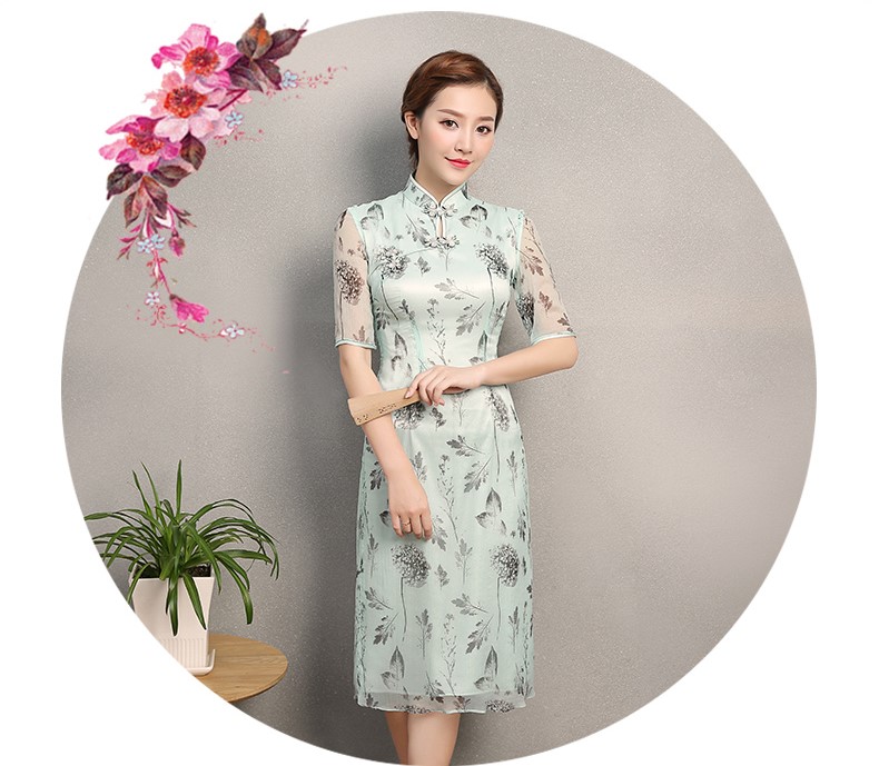 淡青色時尚印花旗袍，優(yōu)雅清新旗袍裙