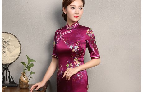 玫紅色印花旗袍，中袖真絲旗袍裙