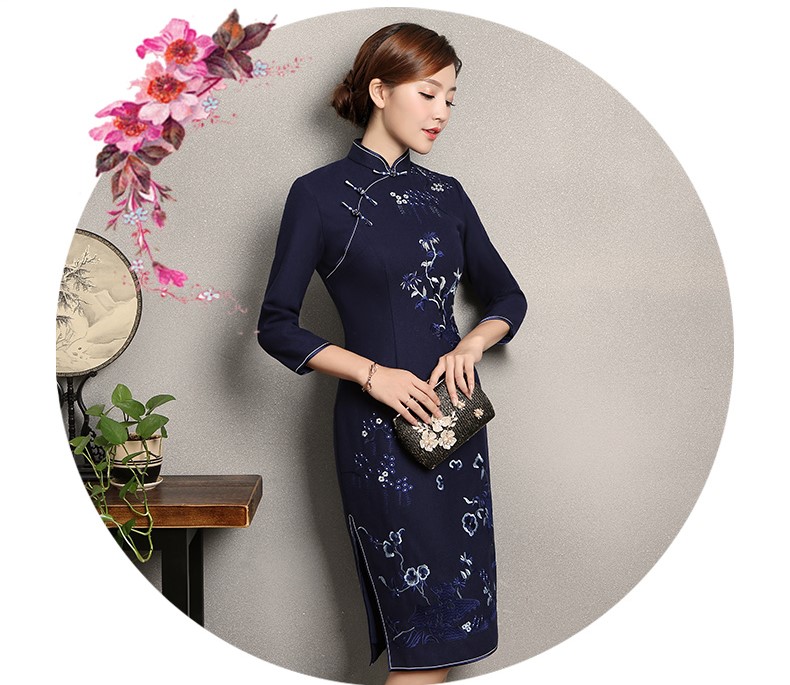 深藍色繡花旗袍，復(fù)古風(fēng)旗袍裙