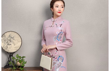 粉紫色繡花旗袍，復(fù)古民族風(fēng)旗袍裙