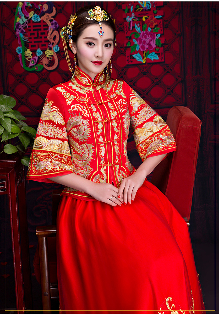 紅色中袖中式禮服，復(fù)古中國風(fēng)新娘禮服