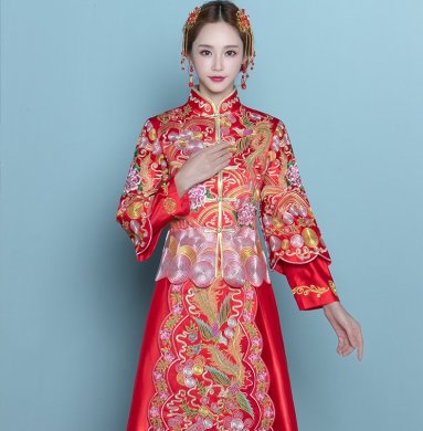 中國(guó)風(fēng)高貴刺繡嫁衣，新娘結(jié)婚中式禮服