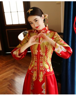 古典獨(dú)特刺繡新娘禮服，結(jié)婚中式禮服