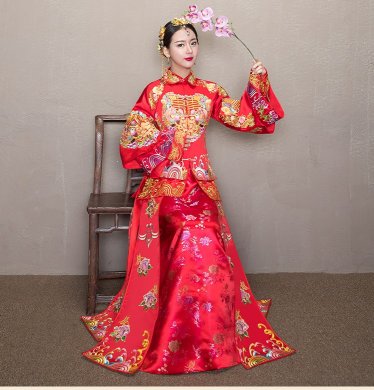 精致優(yōu)雅中式禮服，時(shí)尚中國風(fēng)新娘禮服