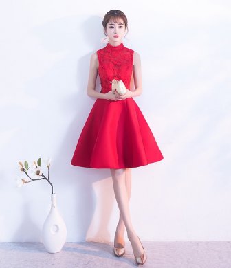 時(shí)尚無袖中式禮服，蕾絲繡花短款晚禮服