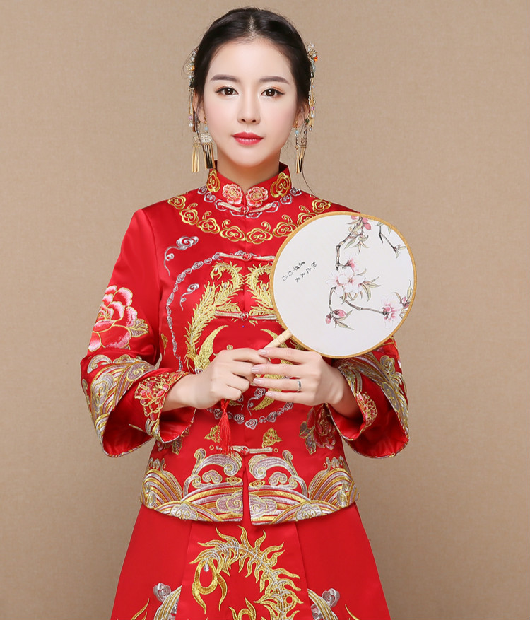 紅色龍鳳褂中式禮服，復(fù)古時(shí)尚中國(guó)風(fēng)新娘禮服