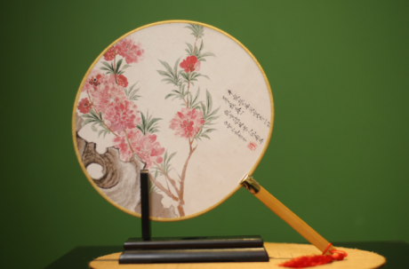 中國(guó)風(fēng)宮扇女式團(tuán)扇，古風(fēng)工藝漢服古典扇子圖