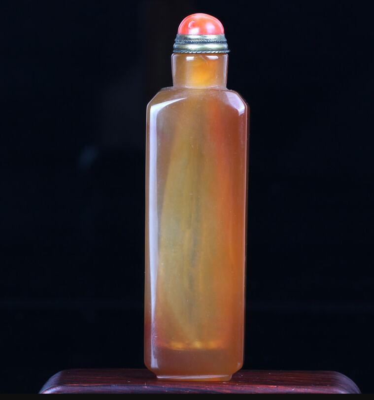 瑪瑙鼻煙壺，帝王心頭的玩物