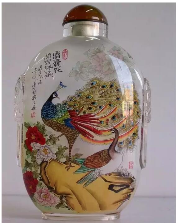 內畫鼻煙壺，壺中天地間掌心中國美