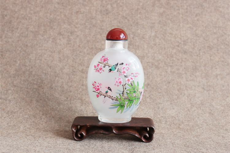 中國(guó)傳統(tǒng)藝術(shù)精美內(nèi)畫(huà)鼻煙壺