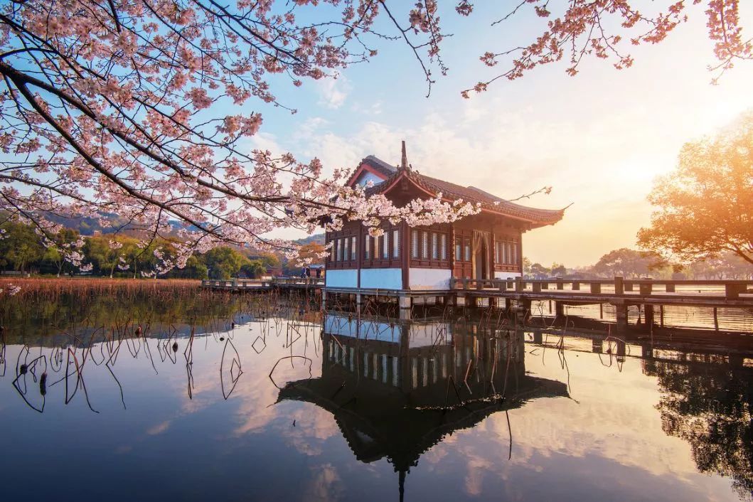 遇見中國最美的風(fēng)景，30個(gè)景色宜人的地方！