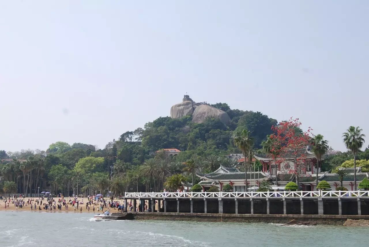 鼓浪嶼風(fēng)景優(yōu)美，一個(gè)美麗而有故事的地方