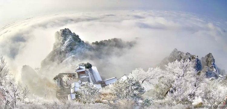 武當山千里冰封萬里雪飄