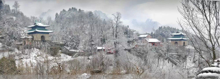 武當山千里冰封萬里雪飄