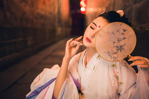 古裝攝影照片，女子古裝照