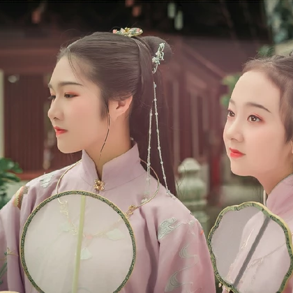 粉衣閨蜜古風(fēng)頭像，甜甜蜜蜜!