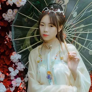 花開(kāi)芬芳女生頭像，唯美古風(fēng)真人頭像