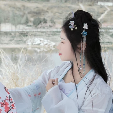 明媚江湖女生頭像，唯美古風(fēng)真人頭像