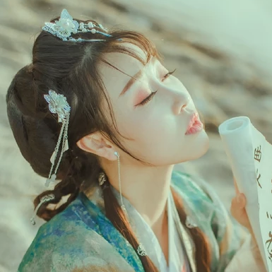 文藝漢服女生頭像，唯美古風真人頭像