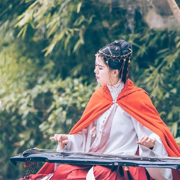 木蘭花開(kāi)帶琴女生頭像，唯美古風(fēng)真人頭像