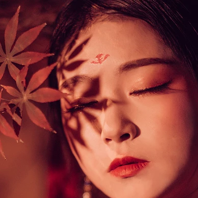 朱紅嬌艷女生頭像，唯美古風(fēng)真人頭像