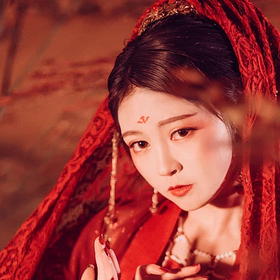朱紅嬌艷女生頭像，唯美古風(fēng)真人頭像