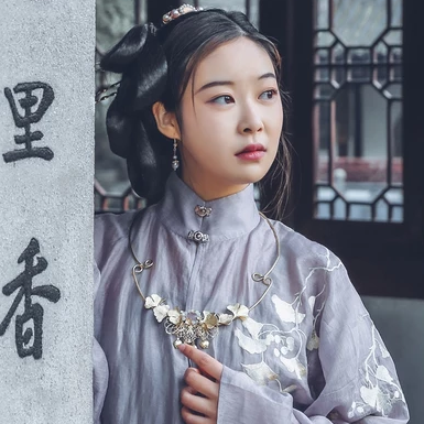 素雅灰色漢服女生頭像，唯美古風(fēng)真人頭像