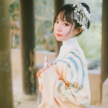 清新可愛帶團(tuán)扇女生頭像，唯美古風(fēng)真人頭像