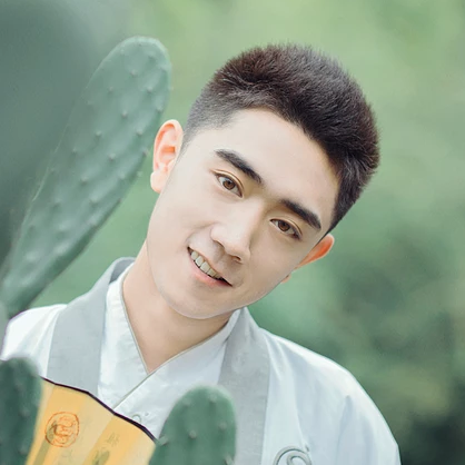 文藝男生帶折扇頭像，唯美古風(fēng)真人頭像
