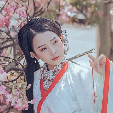 粉色木棉花少女頭像，唯美古風(fēng)真人頭像